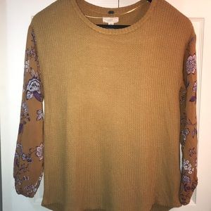 Gorgeous bell sleeve Blouse NWOT